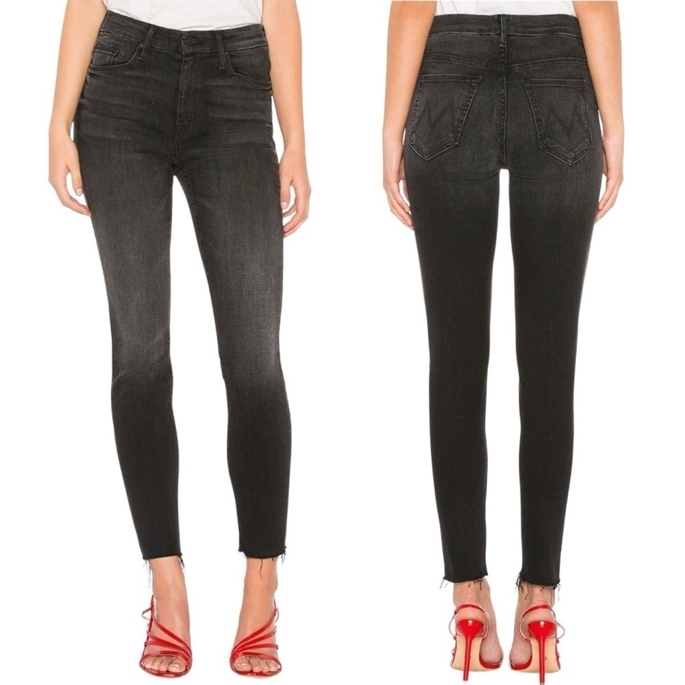 MOTHER x REVOLVE High Waisted Looker Ankle Fray in Night Hawk‎